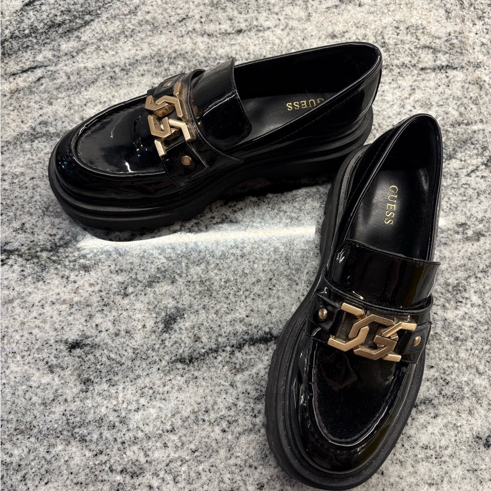 Guess Keates Lug-Sole Loafers - Picture 6 of 6